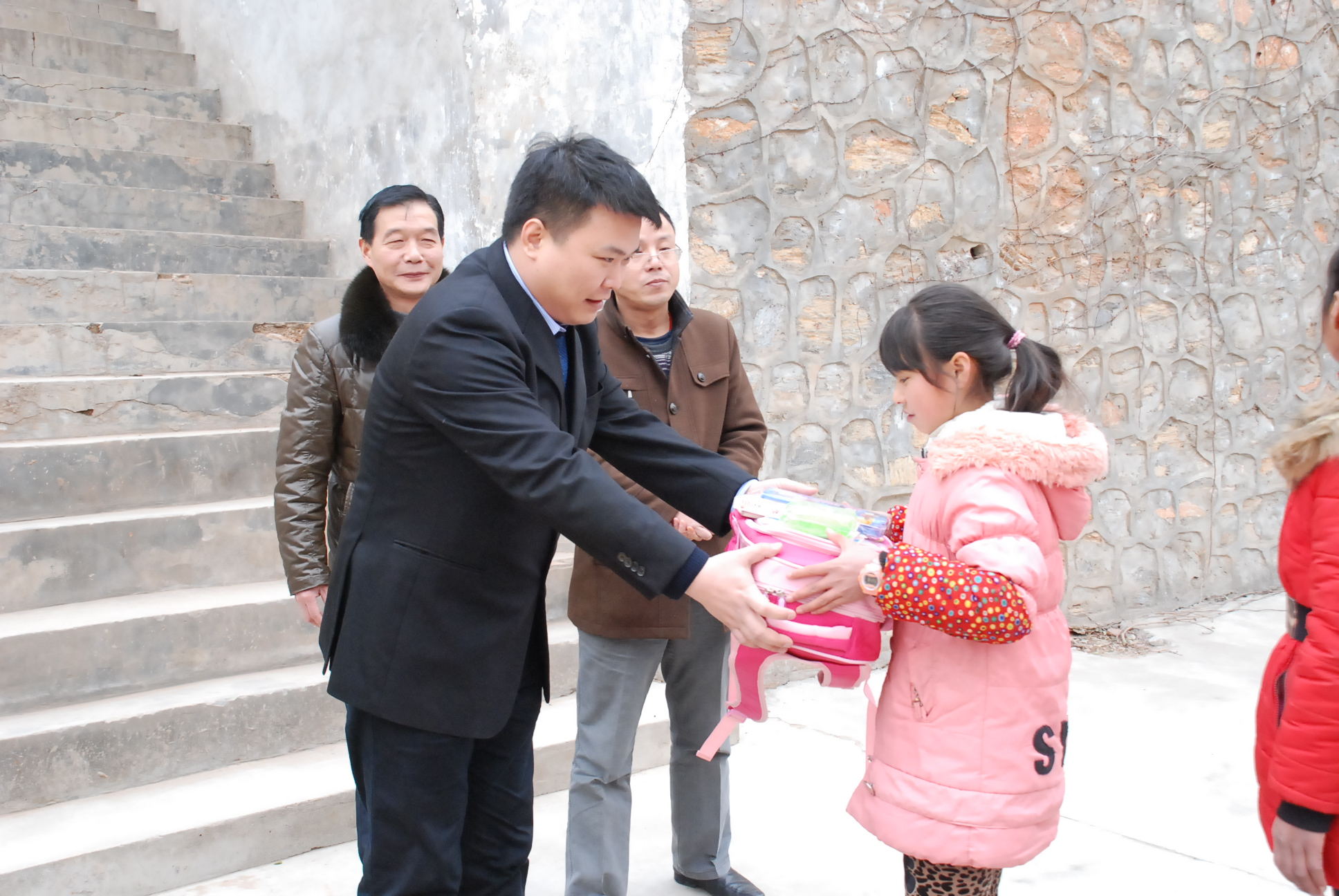 心系教育 情暖青塘  ——2013 愛心慈善行