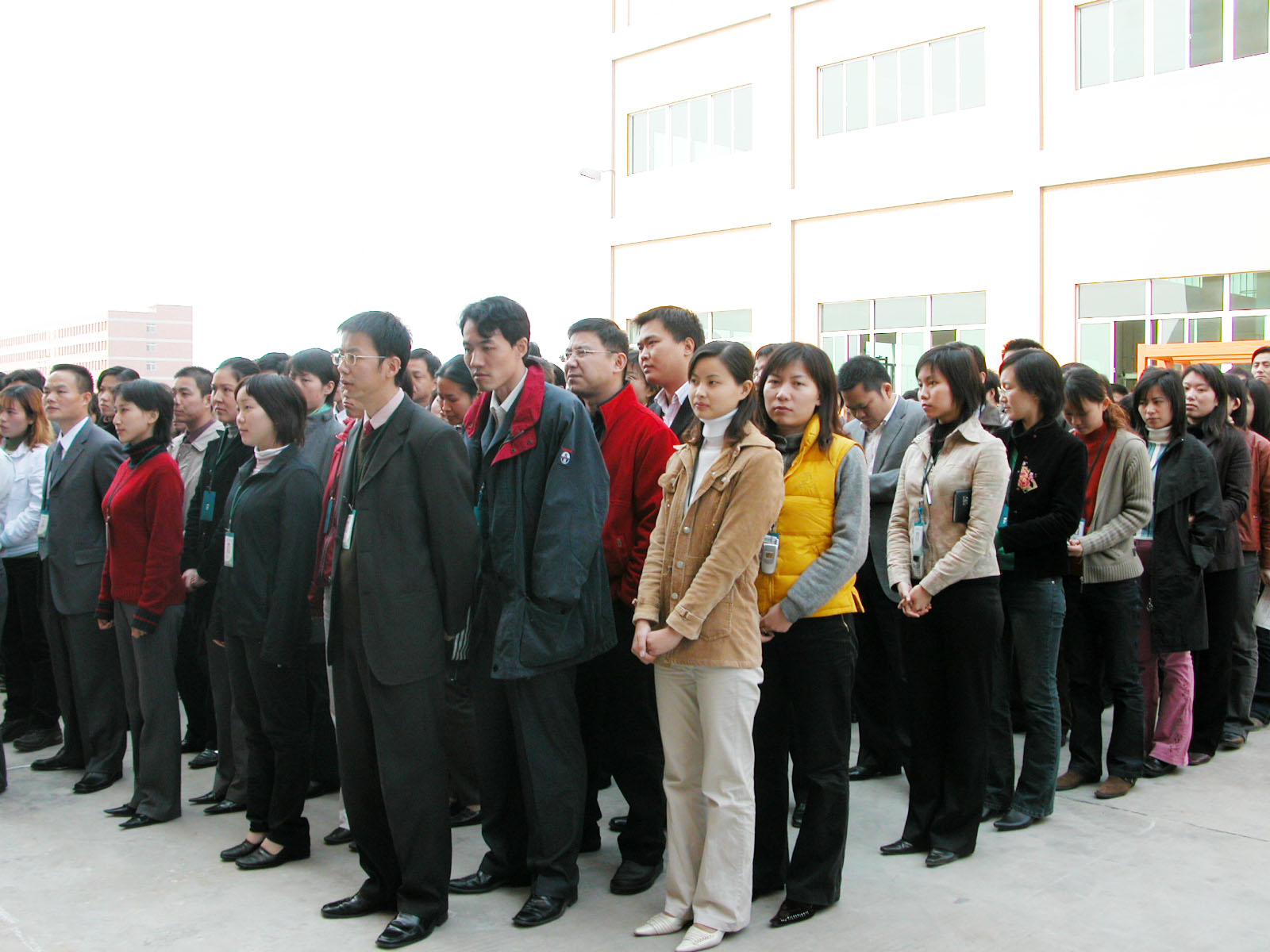 因?yàn)橛心悖澜缛绱嗣利? ——達(dá)意隆愛心資助希望工程